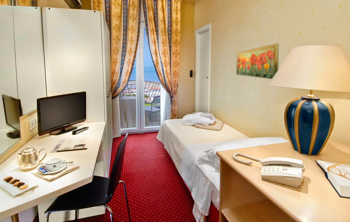 media.Slide-Camera-Singola_Hotel-Sarti-Riccione