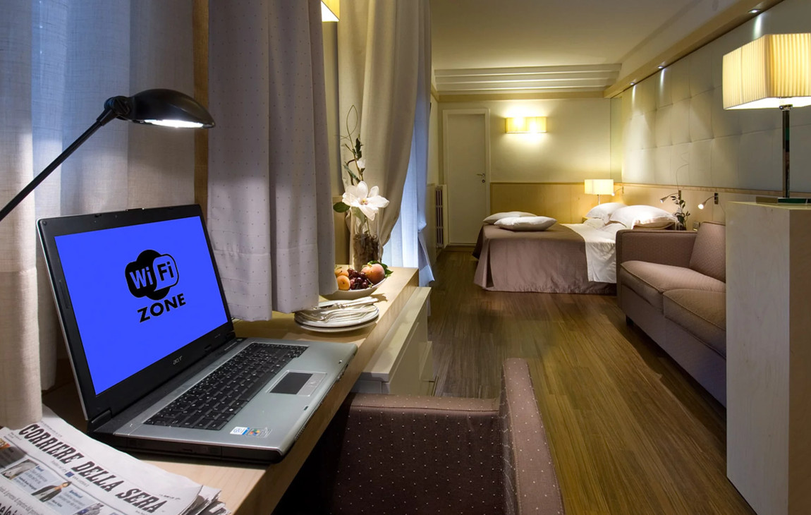 media.Slide-Camera-Comfort-Familiare-no-vista-mare_2Hotel-Sarti-Riccione