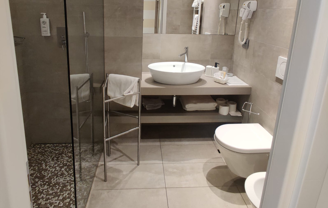 media.Camere-Junior-Suite_2_Hotel-Sarti-Riccione