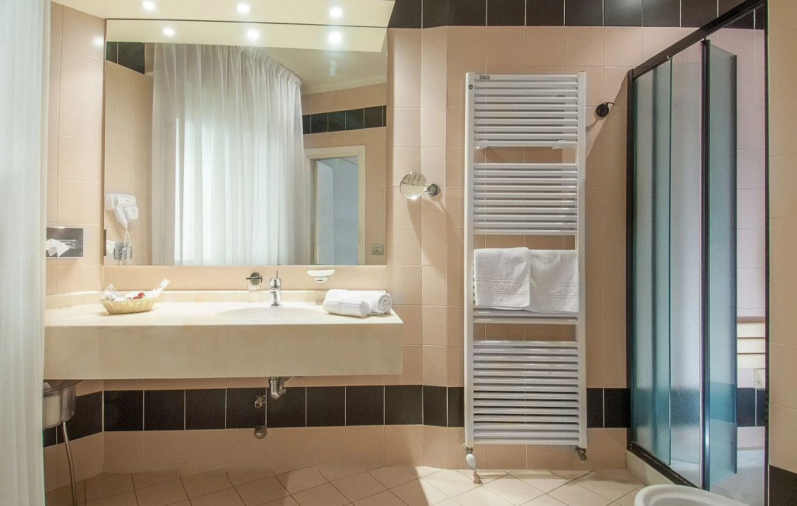 media.hotel riccione sarti quadrupla famiglia (1)