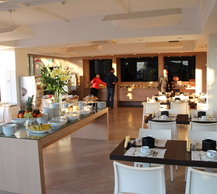 media.Gallery-Colazione_1Hotel-Sarti-Riccione