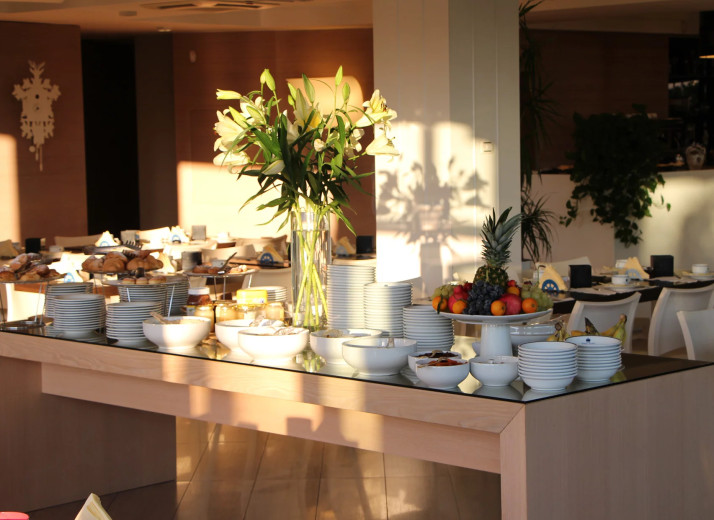 media.Slide-Cucina_2Hotel-Sarti-Riccione