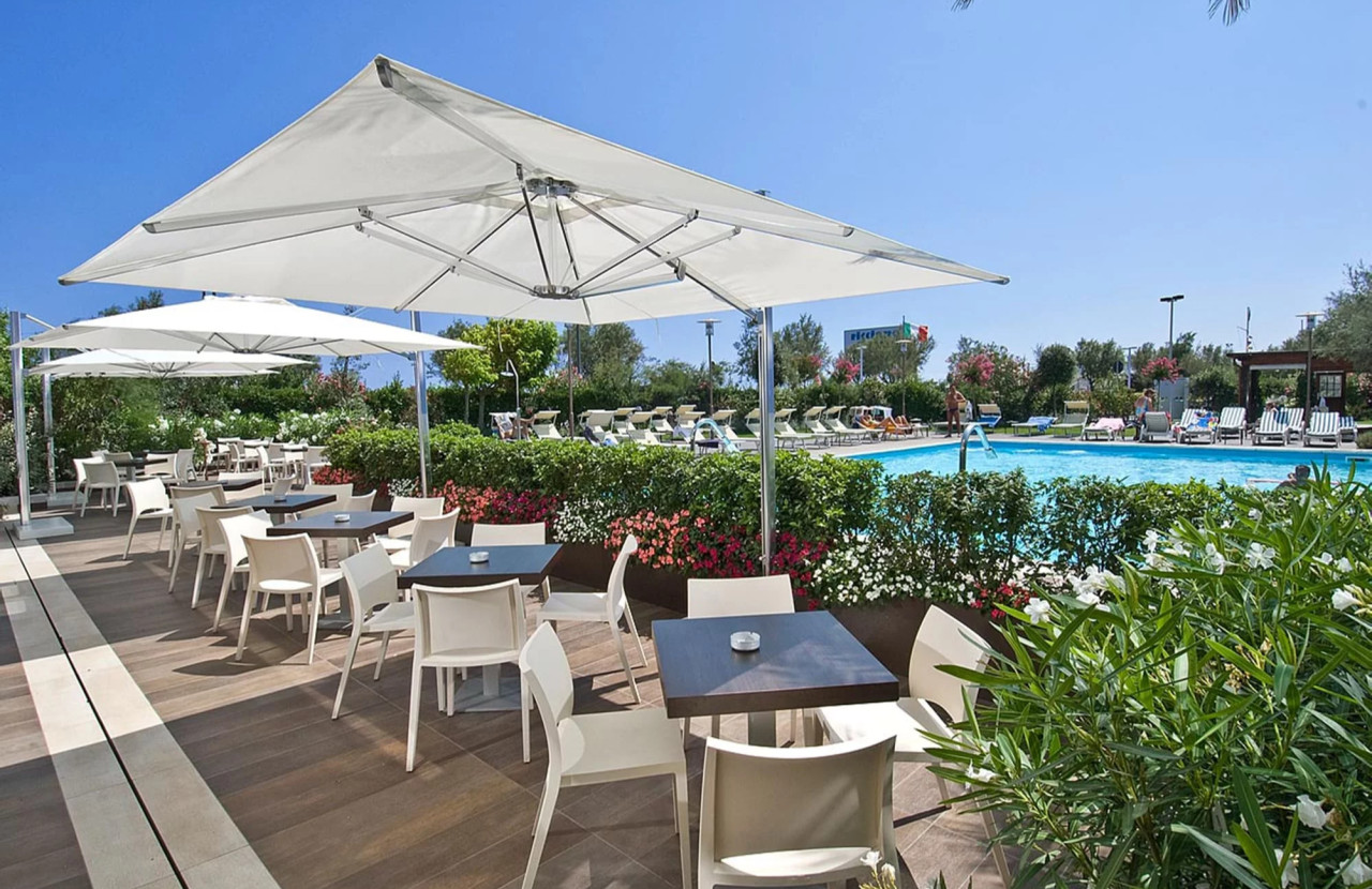media.offerta-ponte-25-aprile-riccione-hotel-sarti-riccione